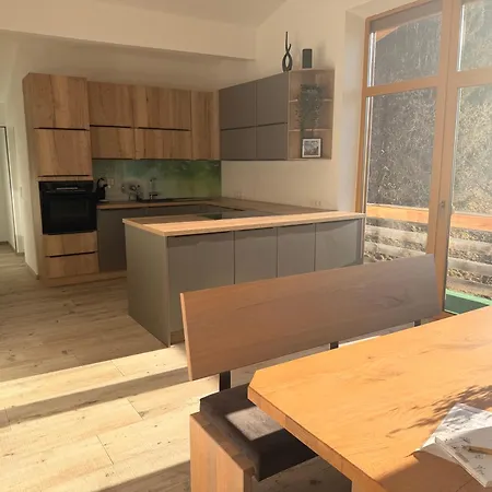 Daire Gruberhof Pill